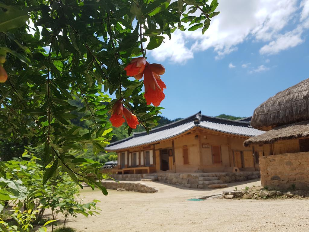 ชูกฮอน เทรดิชั่นนอล เฮาส์ Guest House อันดง ภายนอก รูปภาพ