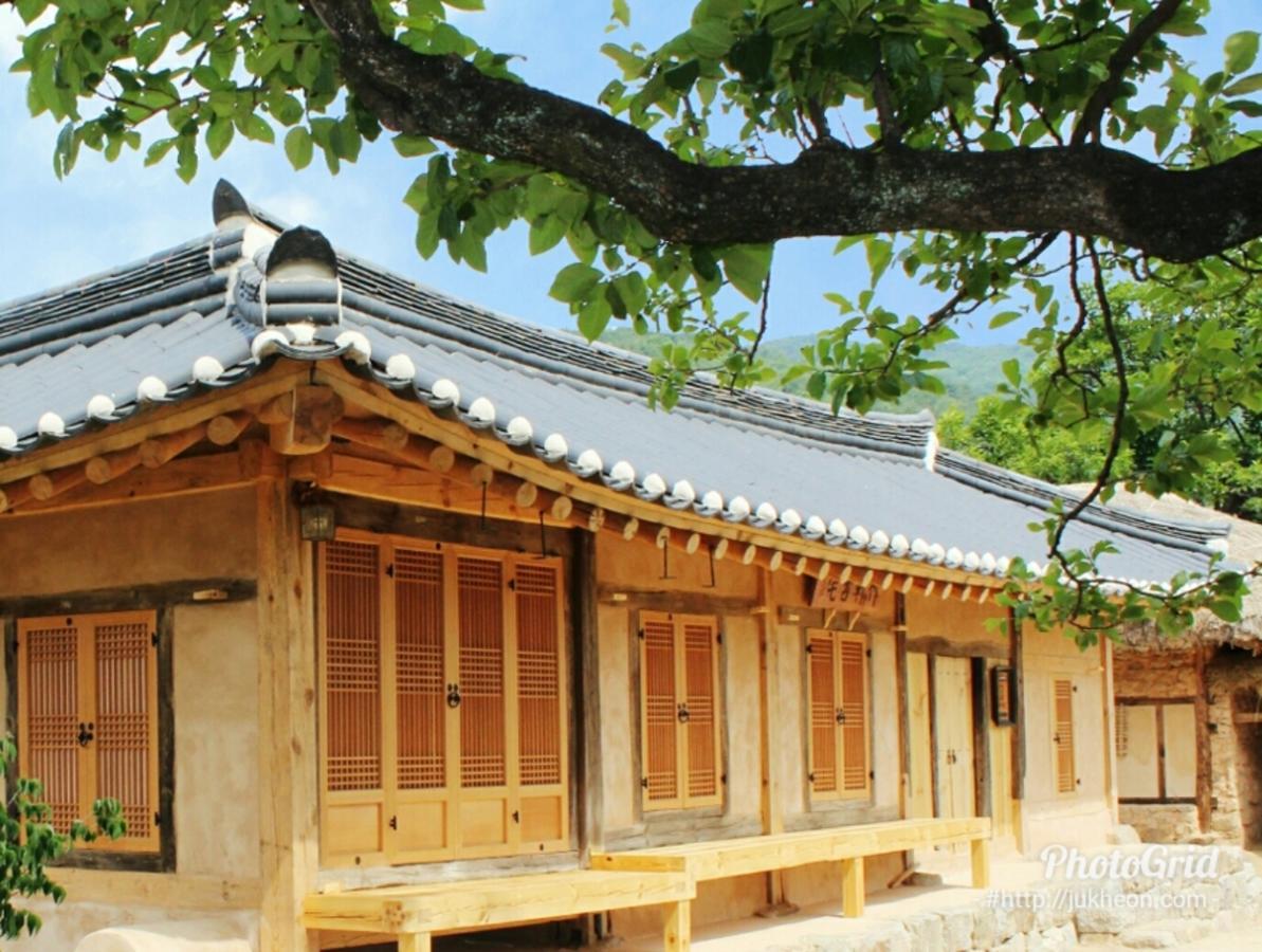 ชูกฮอน เทรดิชั่นนอล เฮาส์ Guest House อันดง ภายนอก รูปภาพ